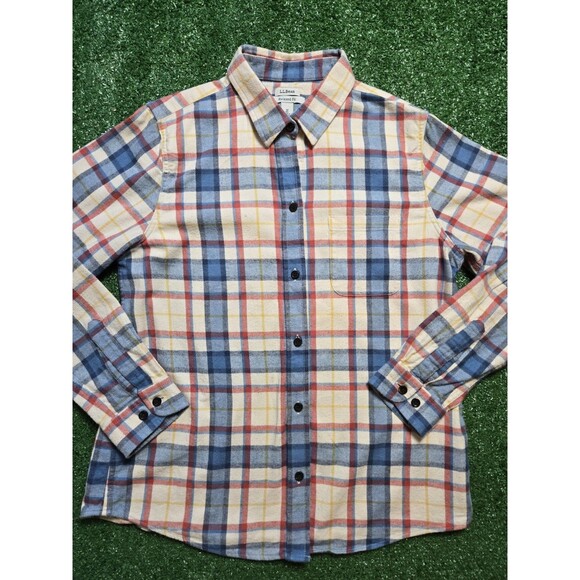L.L.Bean Scotch Plaid Flannel Button Up Shirt (Women's M) - Picture 2 of 14